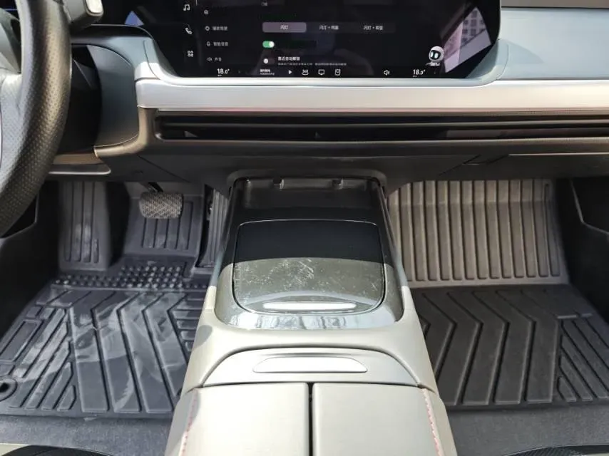 2021 Xpeng P7 BEV 83.1KWH,autocango,china used car exporter,china ev exporter,chinese used car exporter,chinese used ev exporter