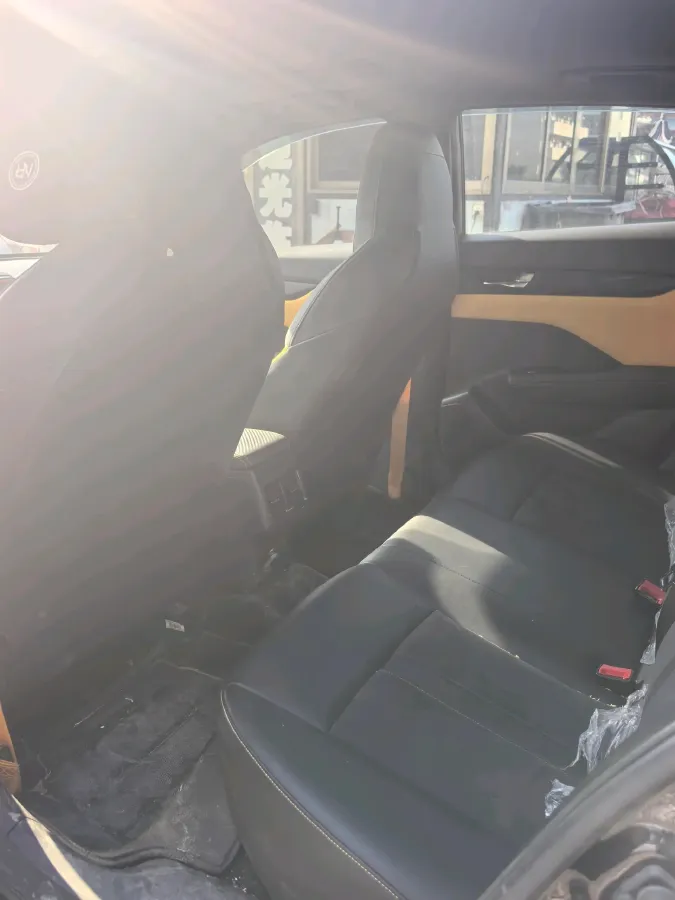 2023 DongFeng Aeolus YiXuan 1.5T 197HP L4 6DCT,autocango,china used car exporter,china ev exporter,chinese used car exporter,chinese used ev exporter