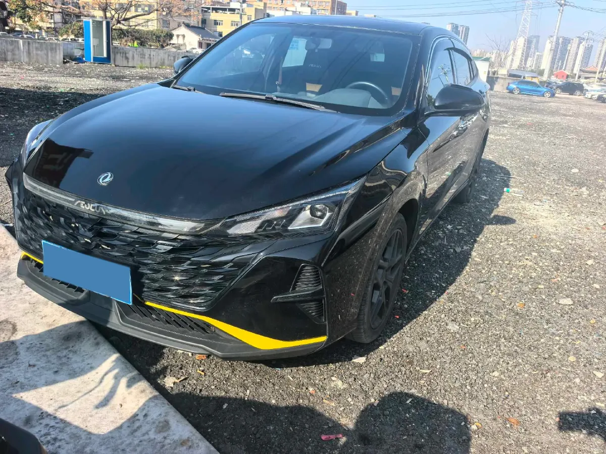 2023 DongFeng Aeolus YiXuan 1.5T 197HP L4 6DCT,autocango,china used car exporter,china ev exporter,chinese used car exporter,chinese used ev exporter