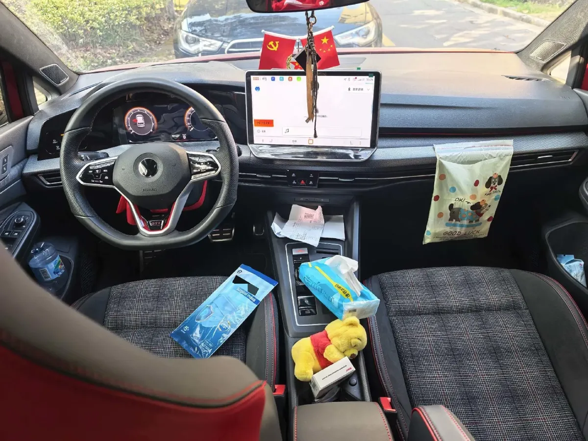 2025 Volkswagen GolfGTI 2.0T 220HP L4 7DCT,autocango,china used car exporter,china ev exporter,chinese used car exporter,chinese used ev exporter