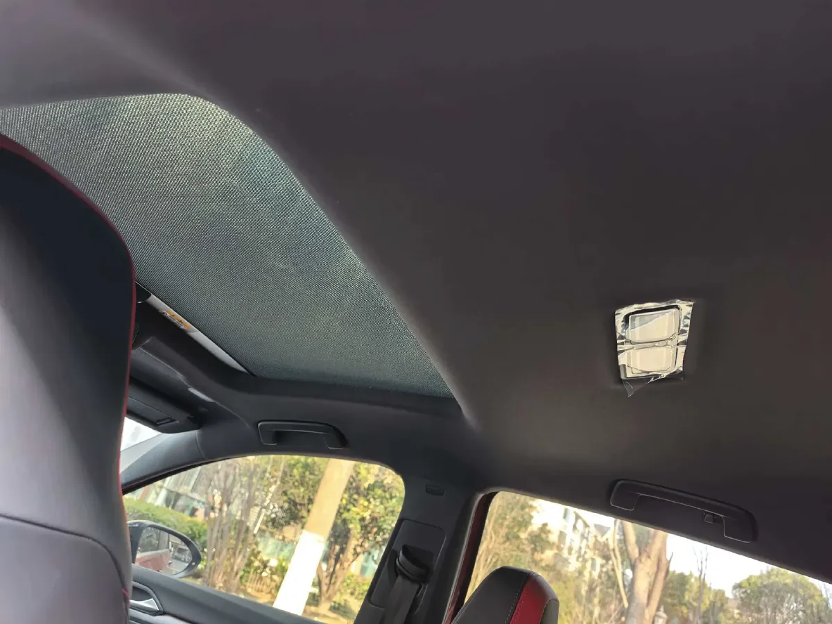 2025 Volkswagen GolfGTI 2.0T 220HP L4 7DCT,autocango,china used car exporter,china ev exporter,chinese used car exporter,chinese used ev exporter