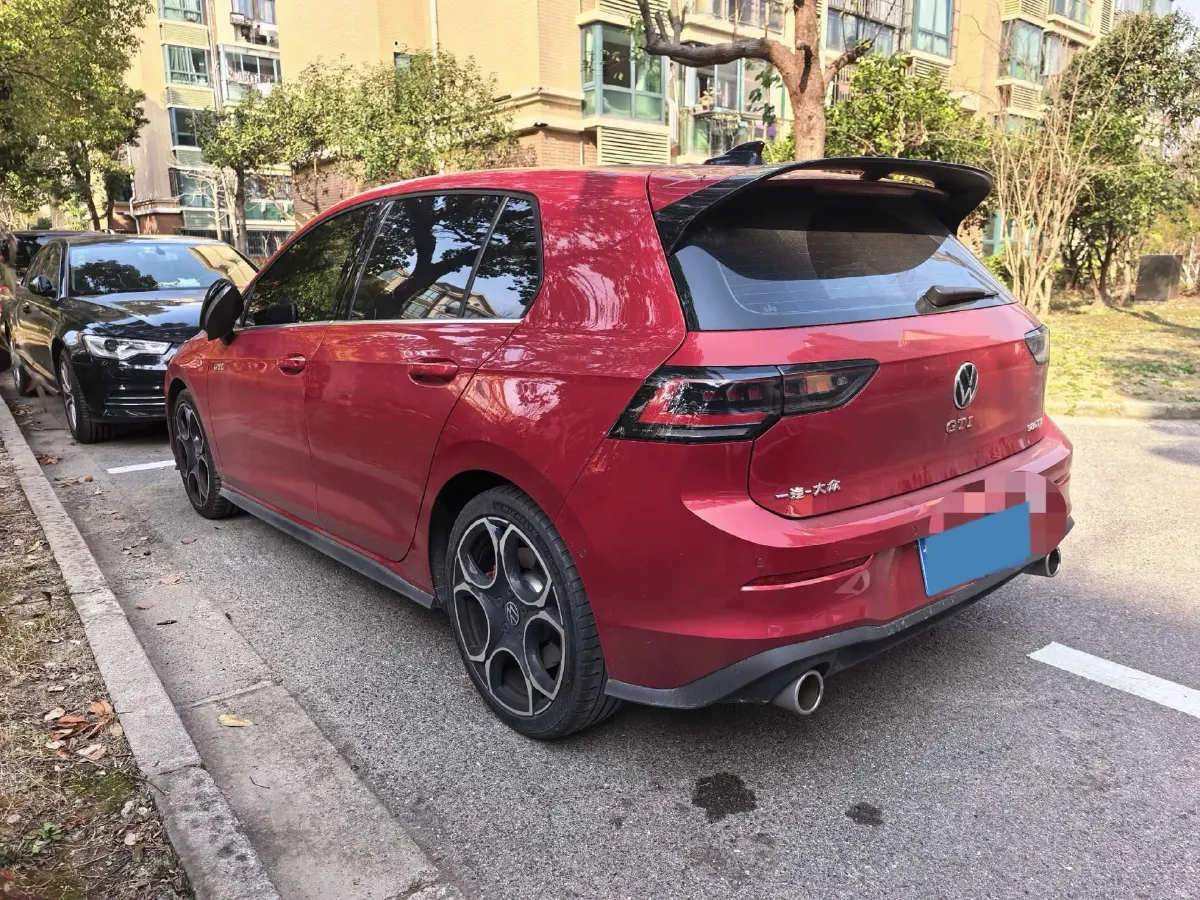 2025 Volkswagen GolfGTI 2.0T 220HP L4 7DCT,autocango,china used car exporter,china ev exporter,chinese used car exporter,chinese used ev exporter
