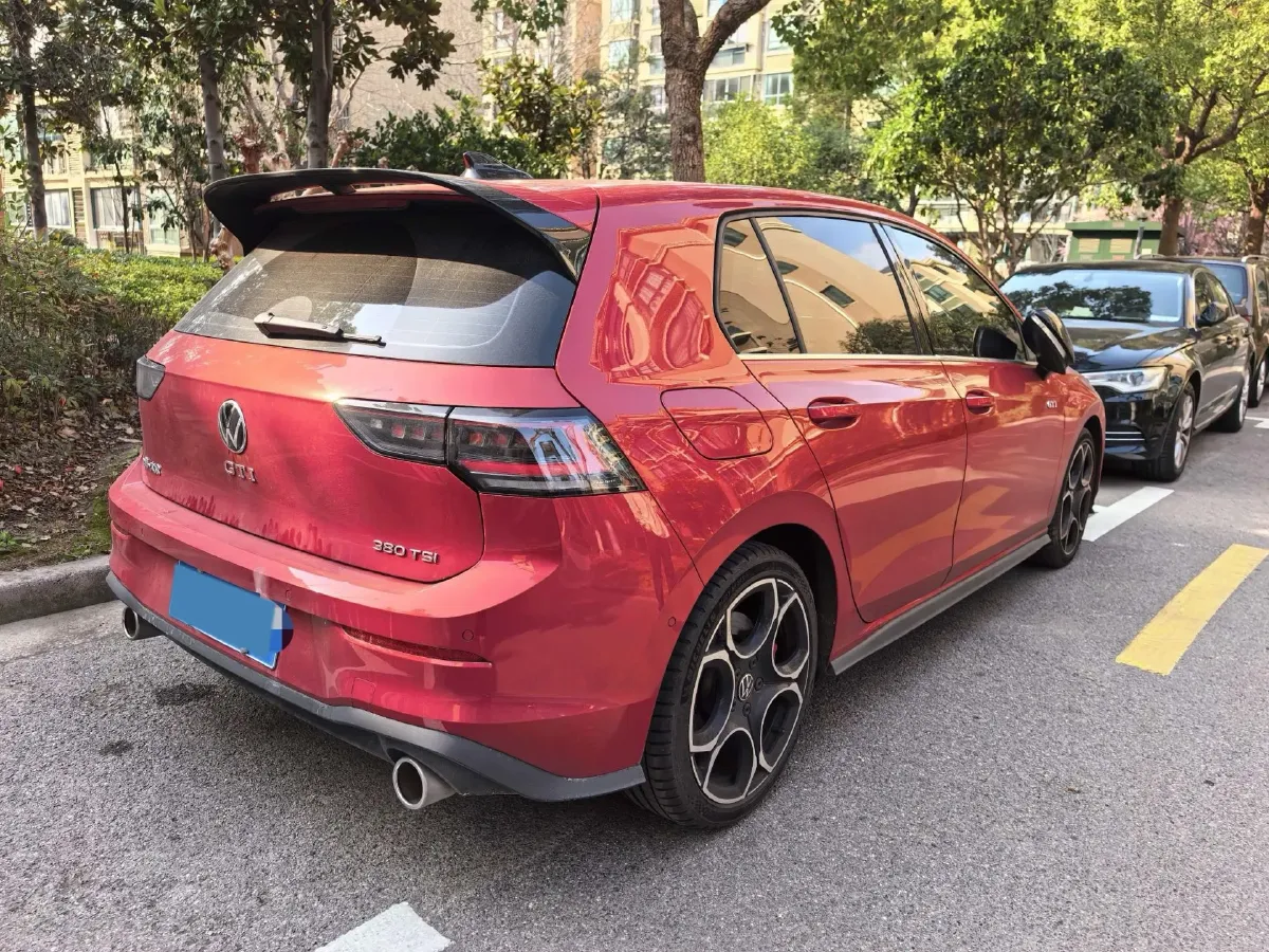 2025 Volkswagen GolfGTI 2.0T 220HP L4 7DCT,autocango,china used car exporter,china ev exporter,chinese used car exporter,chinese used ev exporter