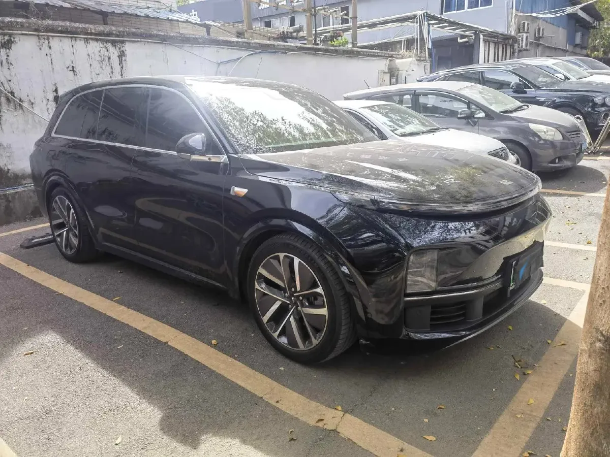 2023 Li L8 Range Extended 154HP REEV 40.9KWH,autocango,china used car exporter,china ev exporter,chinese used car exporter,chinese used ev exporter