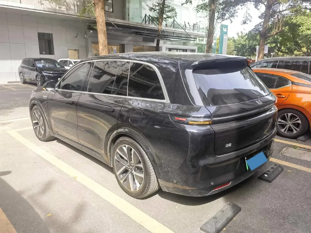 2023 Li L8 Range Extended 154HP REEV 40.9KWH,autocango,china used car exporter,china ev exporter,chinese used car exporter,chinese used ev exporter