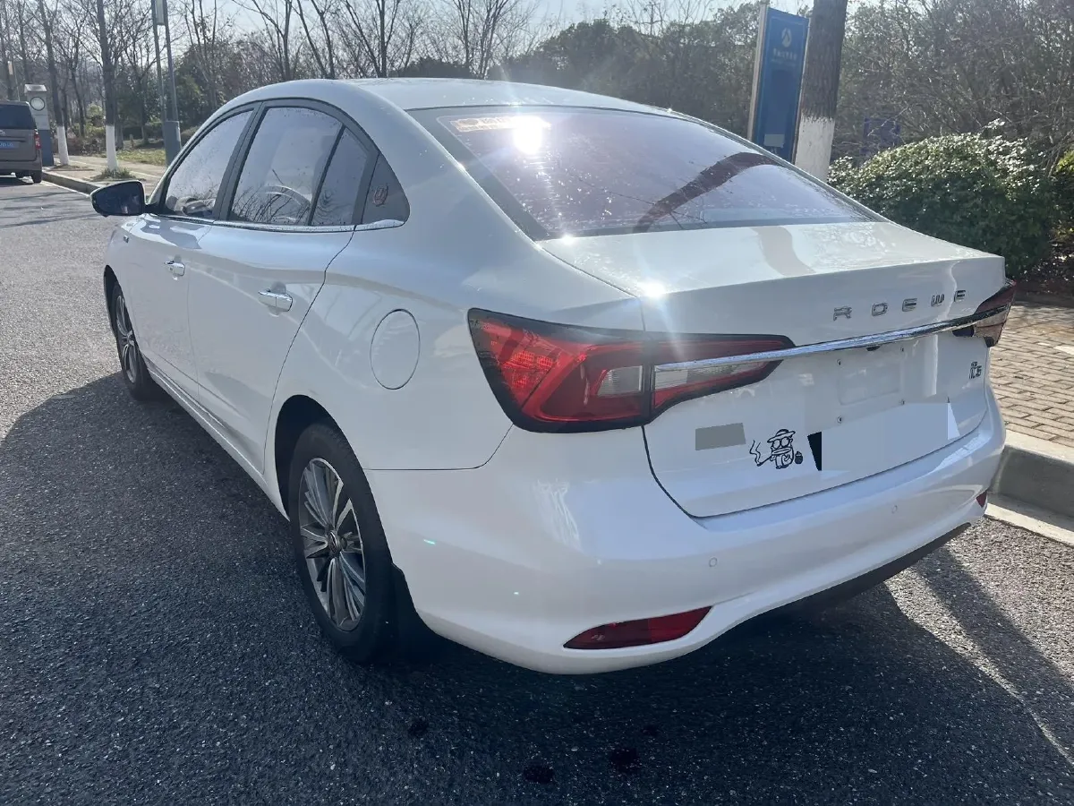 2019 Roewe i5 1.5L 120HP L4 CVT,autocango,china used car exporter,china ev exporter,chinese used car exporter,chinese used ev exporter