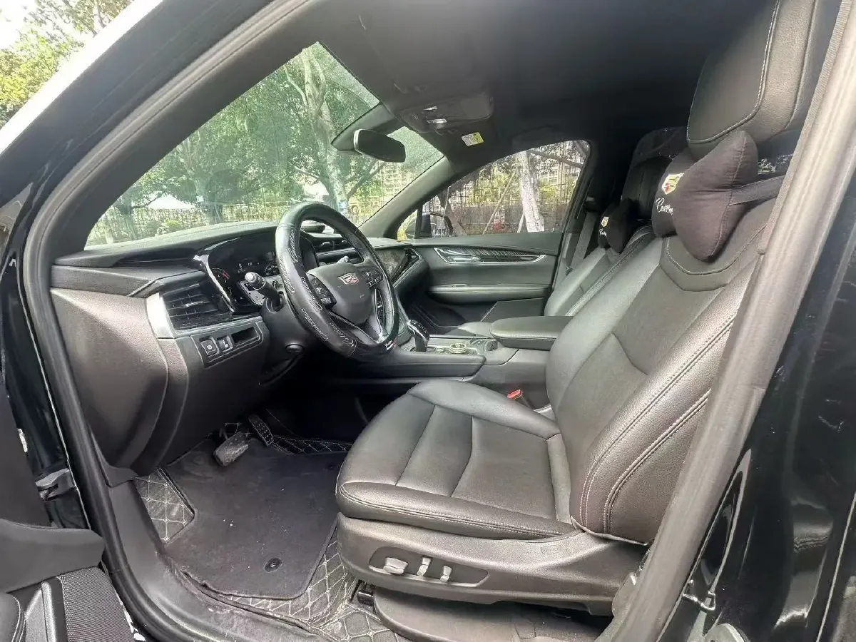 2022 Cadillac XT6 2.0T 237HP L4 9AT,autocango,china used car exporter,china ev exporter,chinese used car exporter,chinese used ev exporter