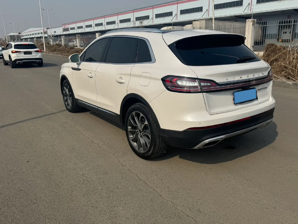 2021 Lincoln Nautilus 2.0T 245HP L4 8AT,autocango,china used car exporter,china ev exporter,chinese used car exporter,chinese used ev exporter