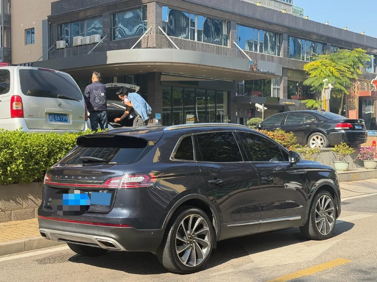 2022 Lincoln Nautilus 2.7T 322HP V6 8AT,autocango,china used car exporter,china ev exporter,chinese used car exporter,chinese used ev exporter