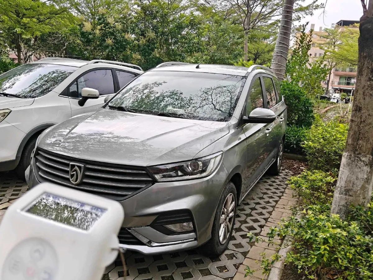2018 BaoJun 360 1.5L 112HP L4 6MT,autocango,china used car exporter,china ev exporter,chinese used car exporter,chinese used ev exporter
