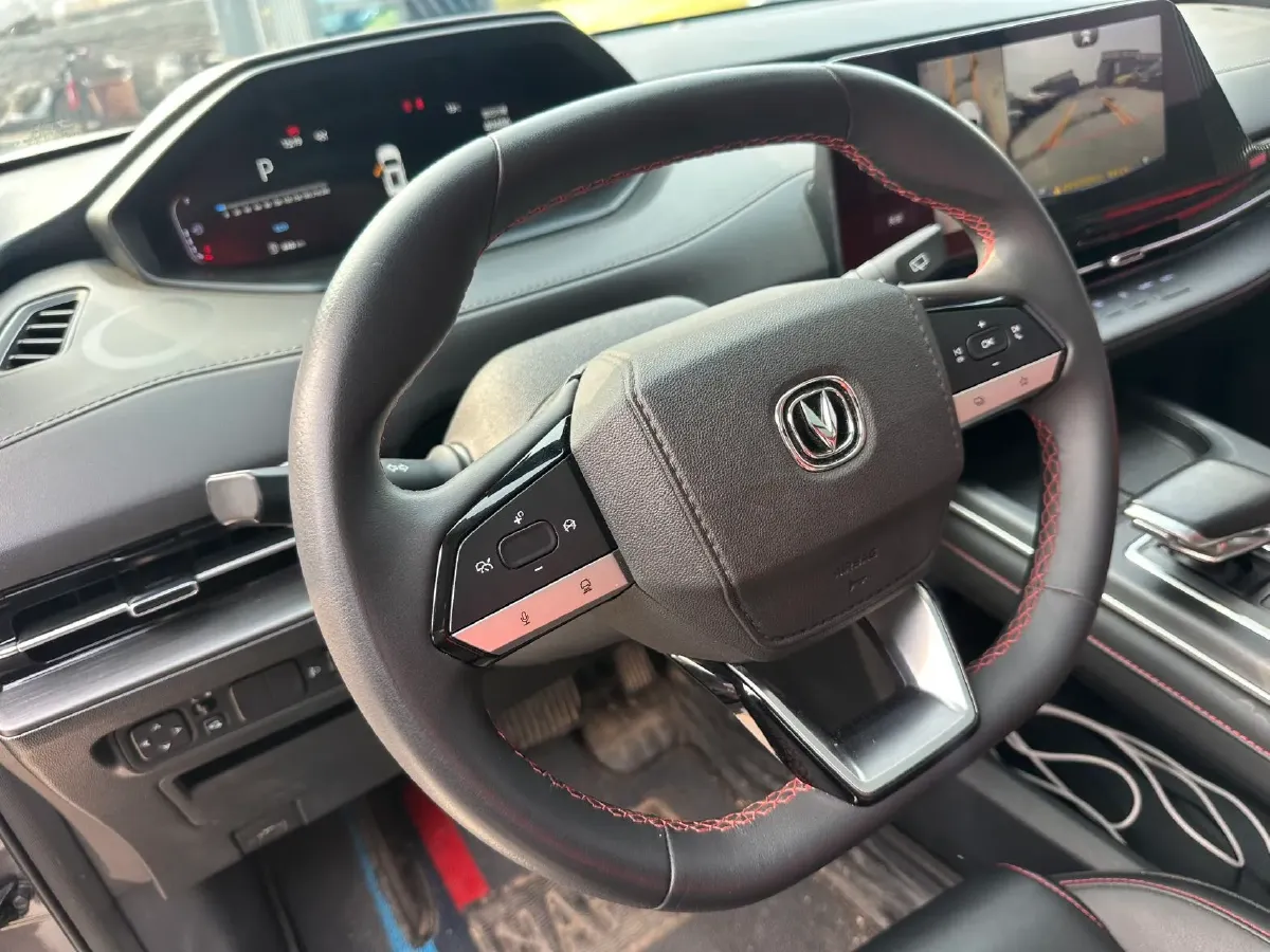 2022 ChangAn Oshan X7 Plus 1.5T 188HP L4 7DCT,autocango,china used car exporter,china ev exporter,chinese used car exporter,chinese used ev exporter