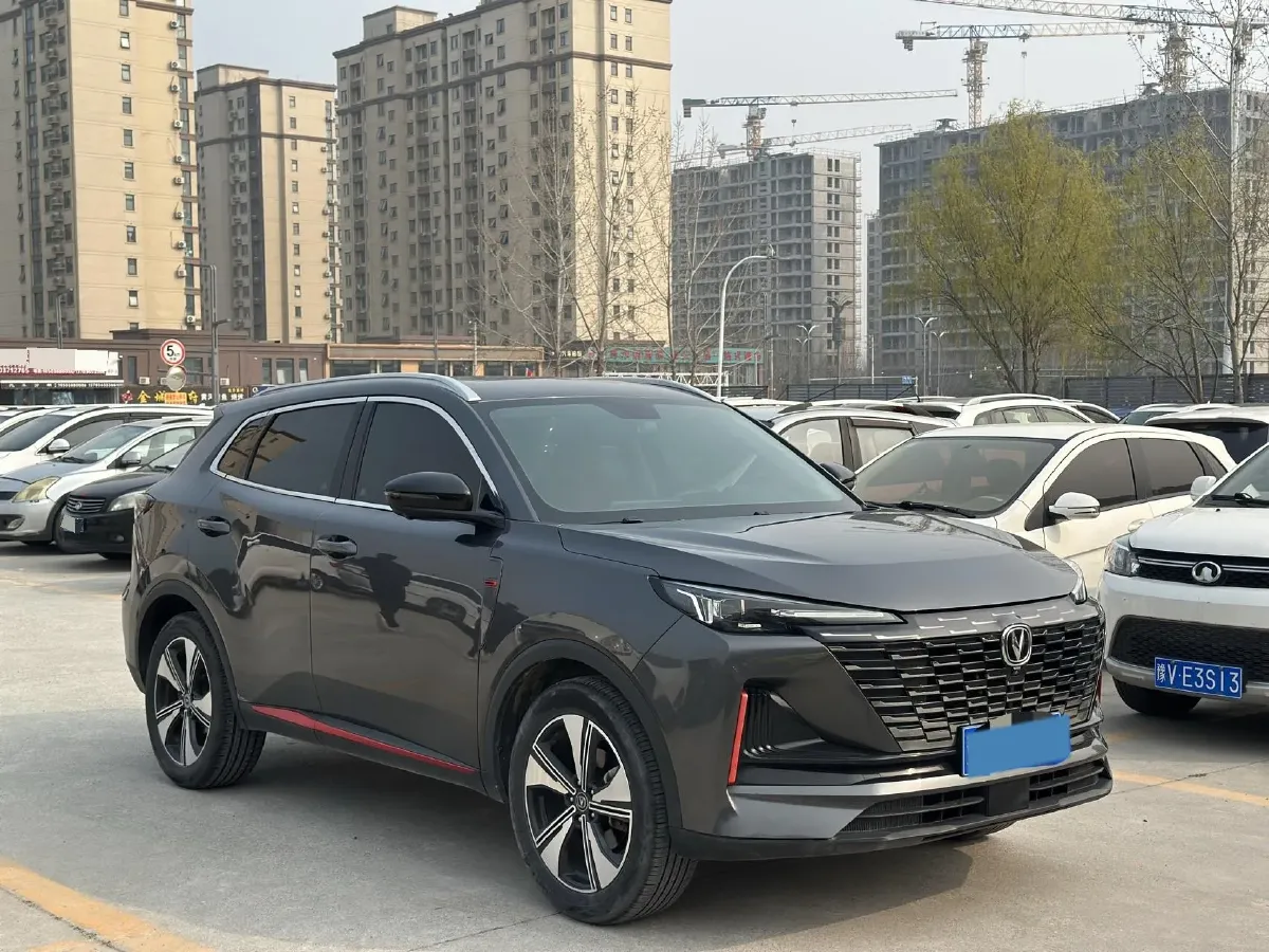 2022 ChangAn Oshan X7 Plus 1.5T 188HP L4 7DCT,autocango,china used car exporter,china ev exporter,chinese used car exporter,chinese used ev exporter