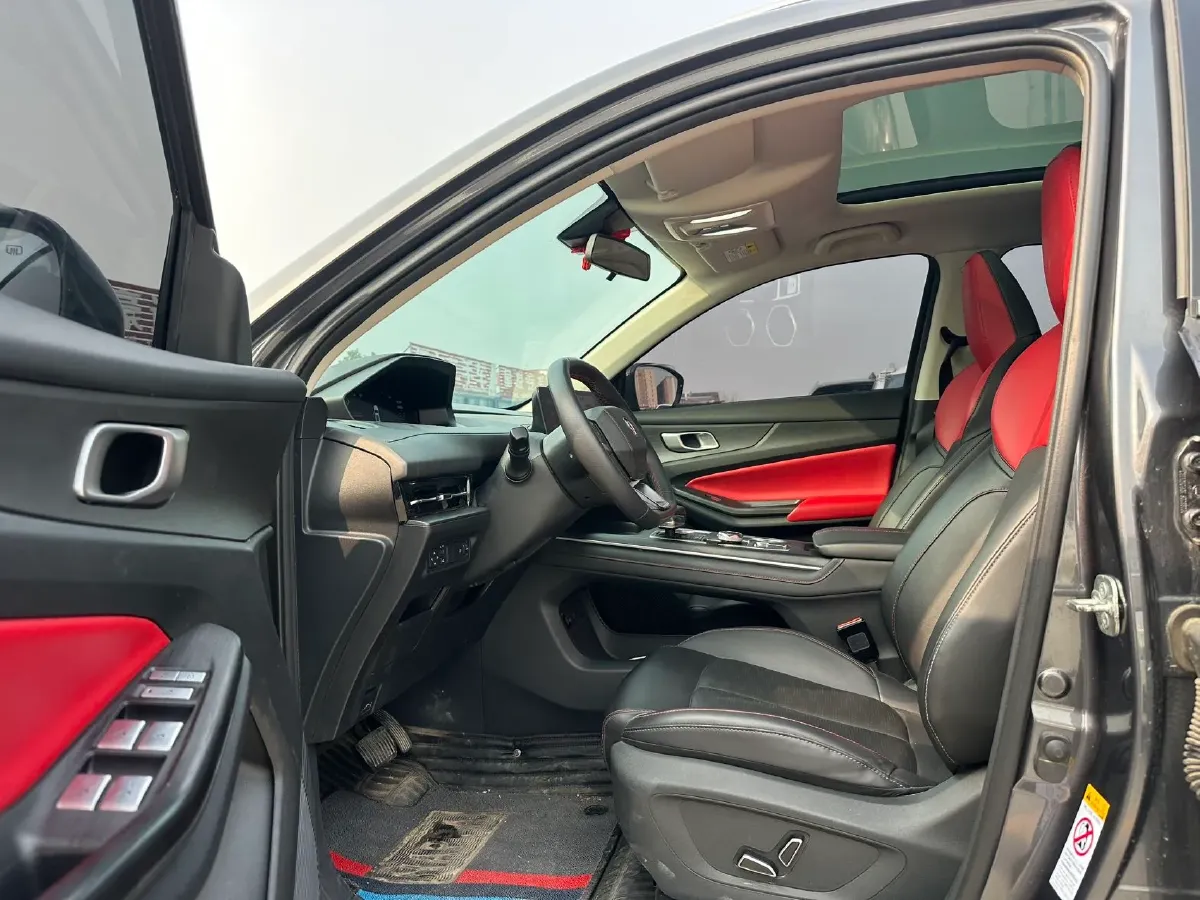 2022 ChangAn Oshan X7 Plus 1.5T 188HP L4 7DCT,autocango,china used car exporter,china ev exporter,chinese used car exporter,chinese used ev exporter