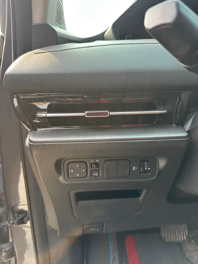 2022 ChangAn Oshan X7 Plus 1.5T 188HP L4 7DCT,autocango,china used car exporter,china ev exporter,chinese used car exporter,chinese used ev exporter