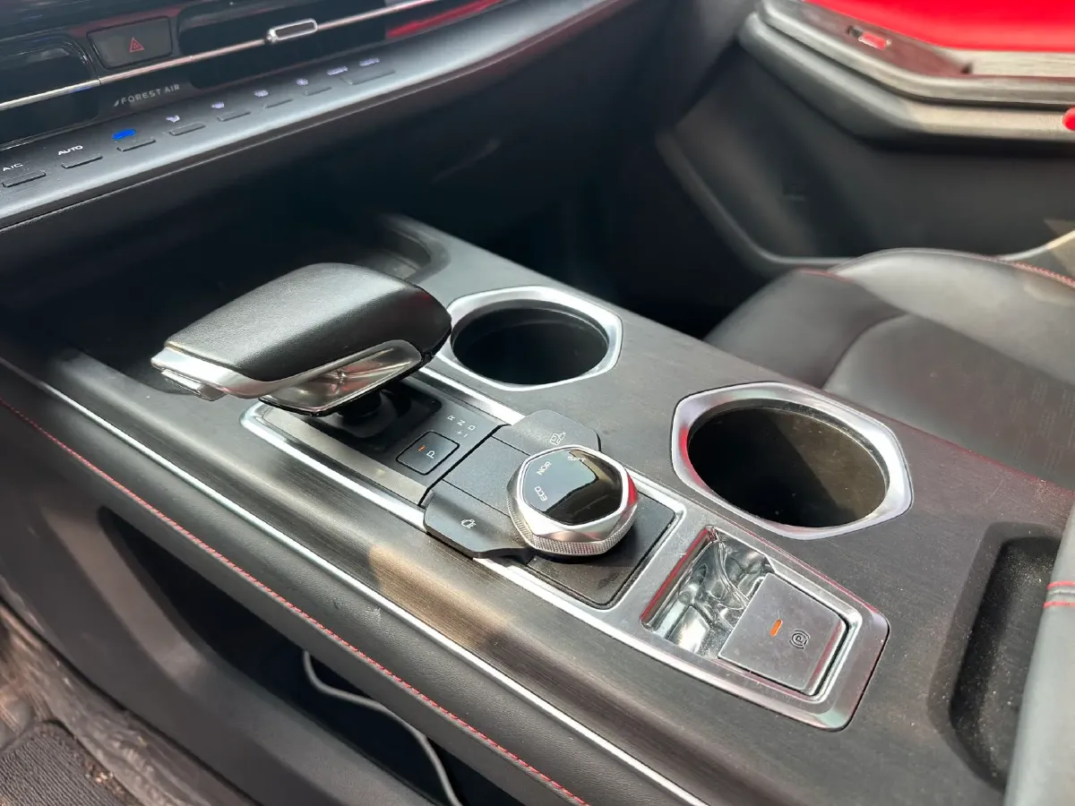 2022 ChangAn Oshan X7 Plus 1.5T 188HP L4 7DCT,autocango,china used car exporter,china ev exporter,chinese used car exporter,chinese used ev exporter