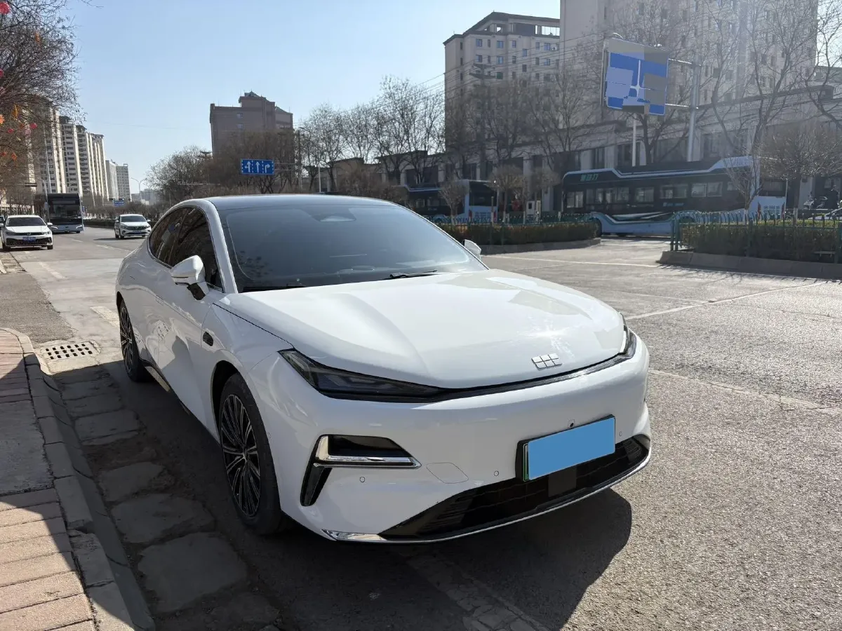 2025 Geely Galaxy Starshine 8 1.5L 112HP L4 1DHT PHEV,autocango,china used car exporter,china ev exporter,chinese used car exporter,chinese used ev exporter