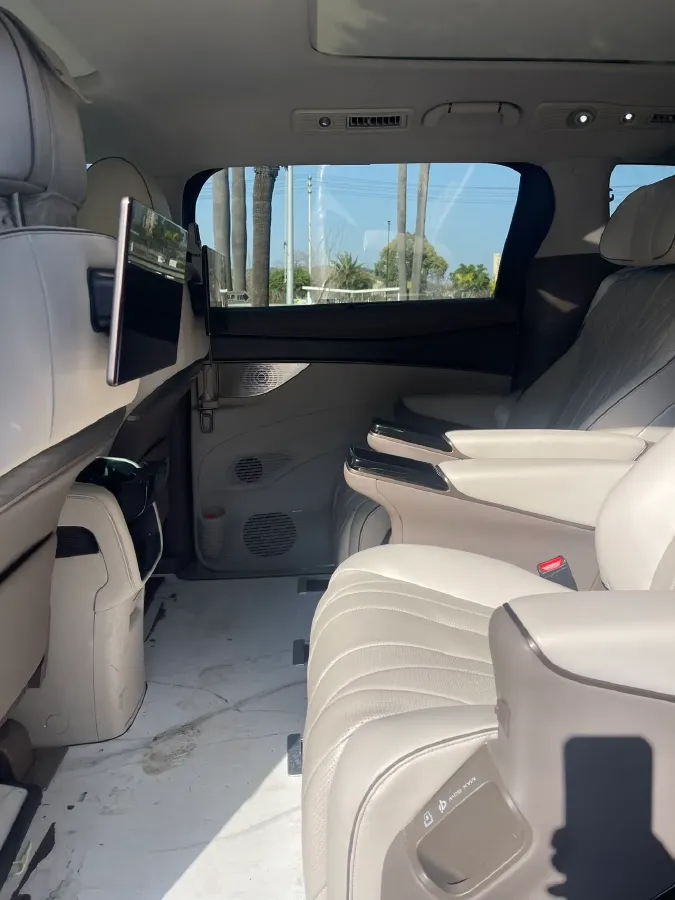 2022 Mercedes-Benz GLC Class 2.0T 197HP L4 9AT,autocango,china used car exporter,china ev exporter,chinese used car exporter,chinese used ev exporter