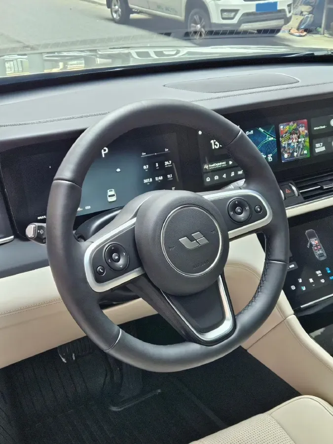 2020 Li ONE Range Extended 131HP REEV 40.5KWH,autocango,china used car exporter,china ev exporter,chinese used car exporter,chinese used ev exporter