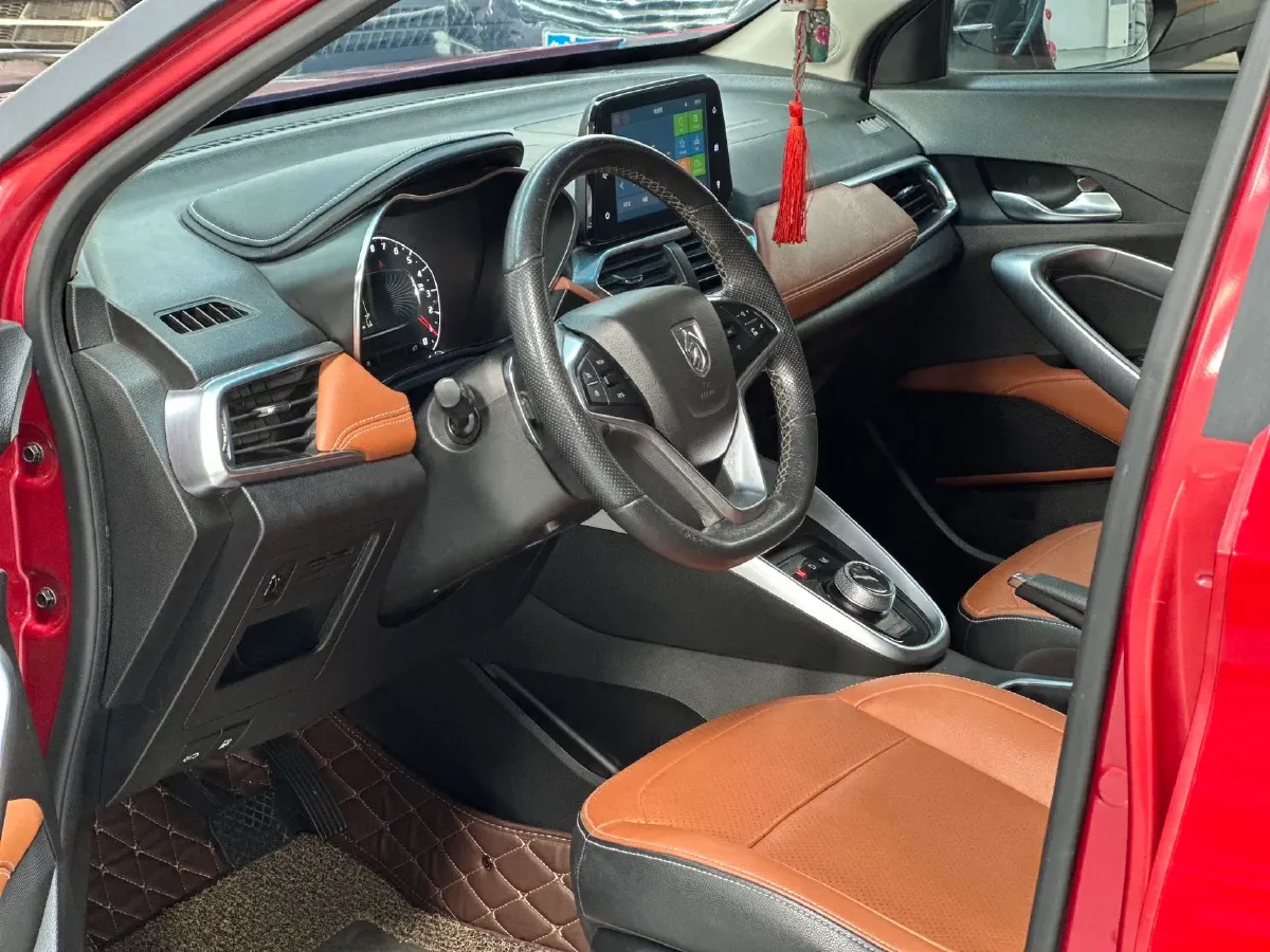 2017 HaiMa S5 Young Edition 1.6L 122HP L4 5MT,autocango,china used car exporter,china ev exporter,chinese used car exporter,chinese used ev exporter