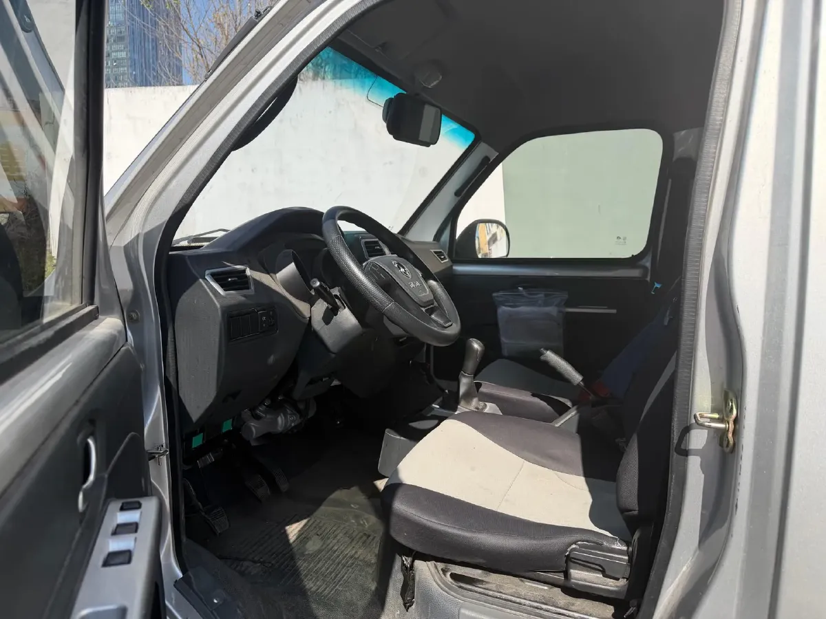 2023 DongFeng DFSK D71 1.6L 122HP L4 5MT,autocango,china used car exporter,china ev exporter,chinese used car exporter,chinese used ev exporter