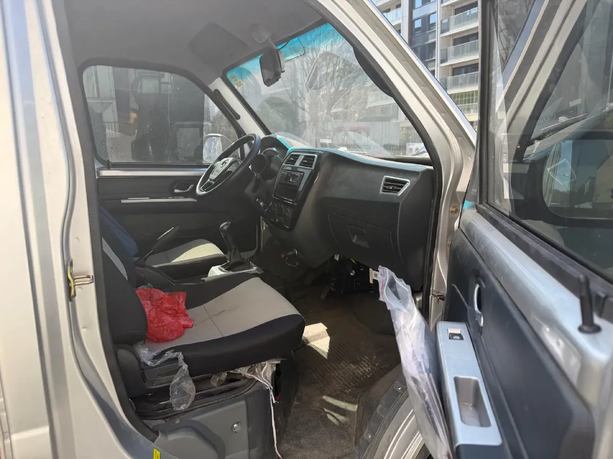 2023 DongFeng DFSK D71 1.6L 122HP L4 5MT,autocango,china used car exporter,china ev exporter,chinese used car exporter,chinese used ev exporter