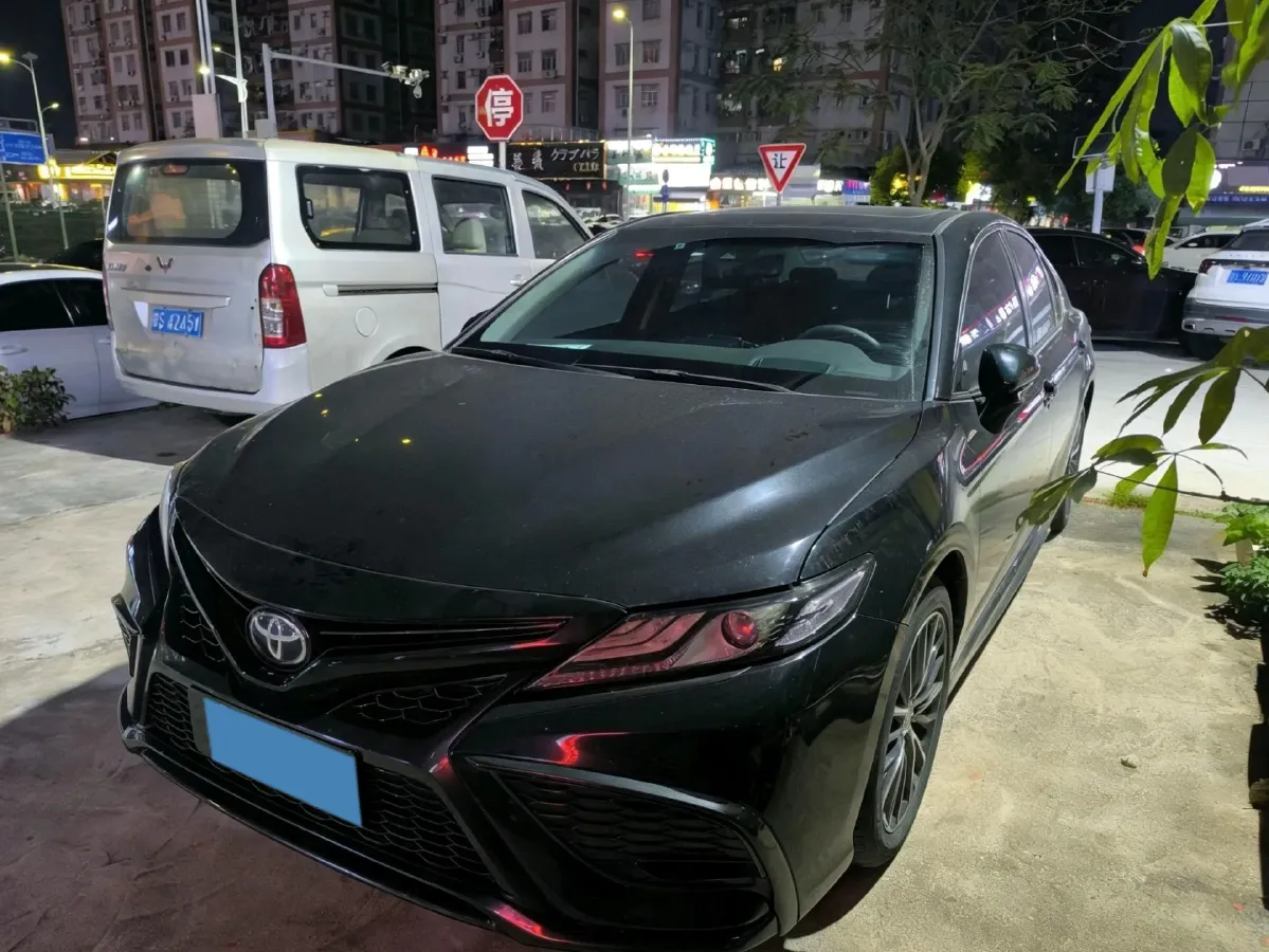 2022 Toyota Camry 2.5L 209HP L4 8AT,autocango,china used car exporter,china ev exporter,chinese used car exporter,chinese used ev exporter