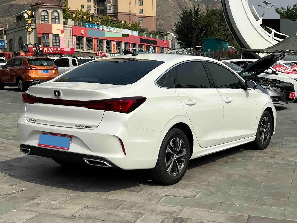 2025 ChangAn Eado 1.4T 160HP L4 7DCT,autocango,china used car exporter,china ev exporter,chinese used car exporter,chinese used ev exporter