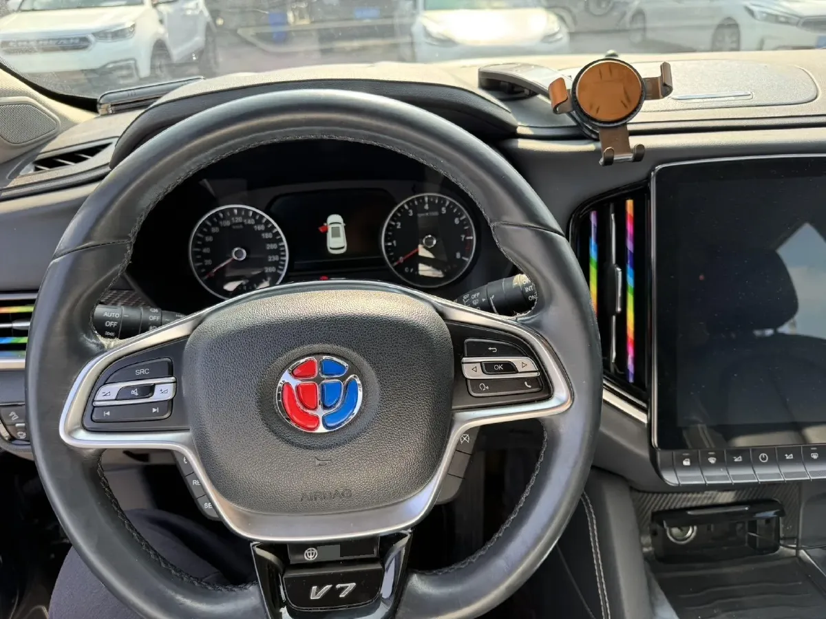 2019 Brilliance Auto V7 1.8T 231HP L4 7DCT,autocango,china used car exporter,china ev exporter,chinese used car exporter,chinese used ev exporter