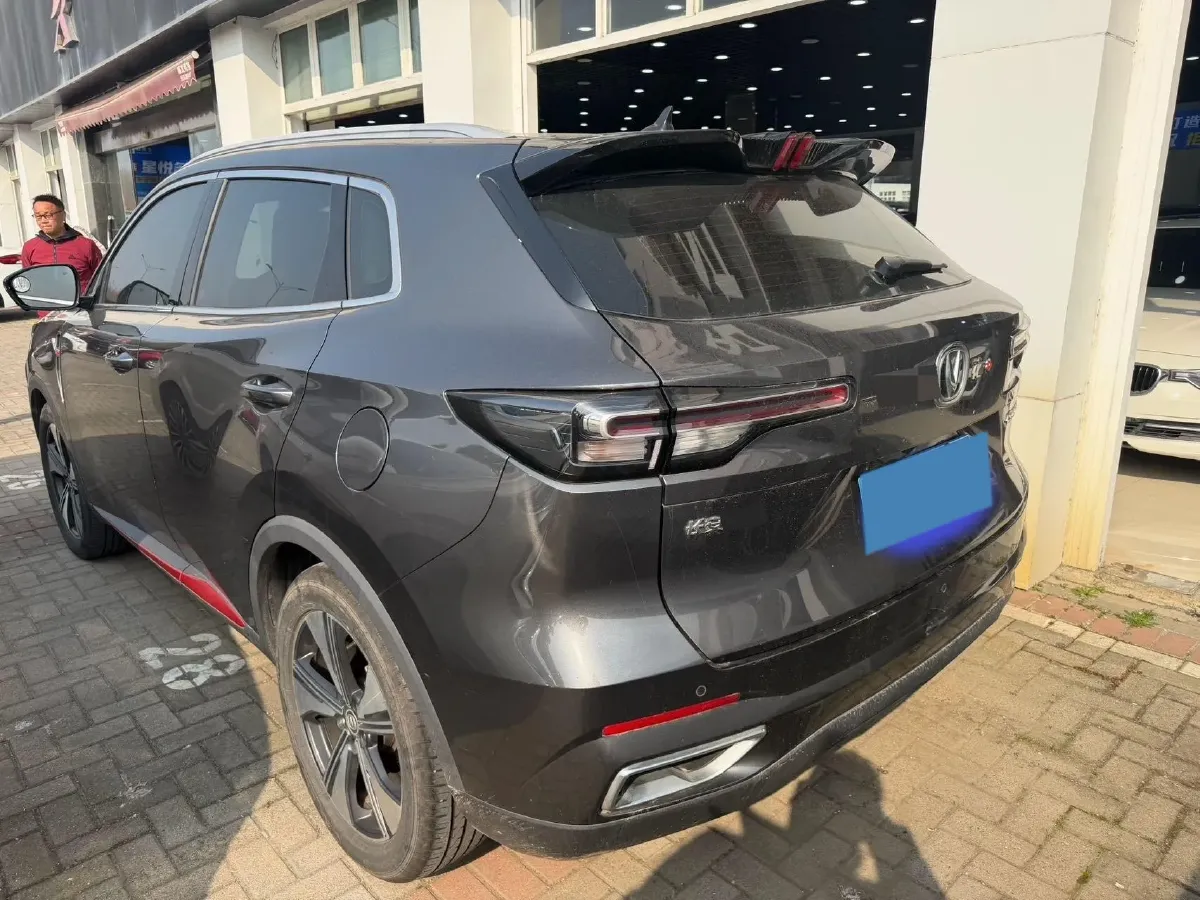 2022 ChangAn Oshan X7 Plus 1.5T 188HP L4 7DCT,autocango,china used car exporter,china ev exporter,chinese used car exporter,chinese used ev exporter