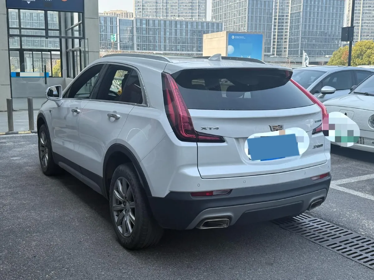 2018 Cadillac XT4 2.0T 241HP L4 9AT,autocango,china used car exporter,china ev exporter,chinese used car exporter,chinese used ev exporter