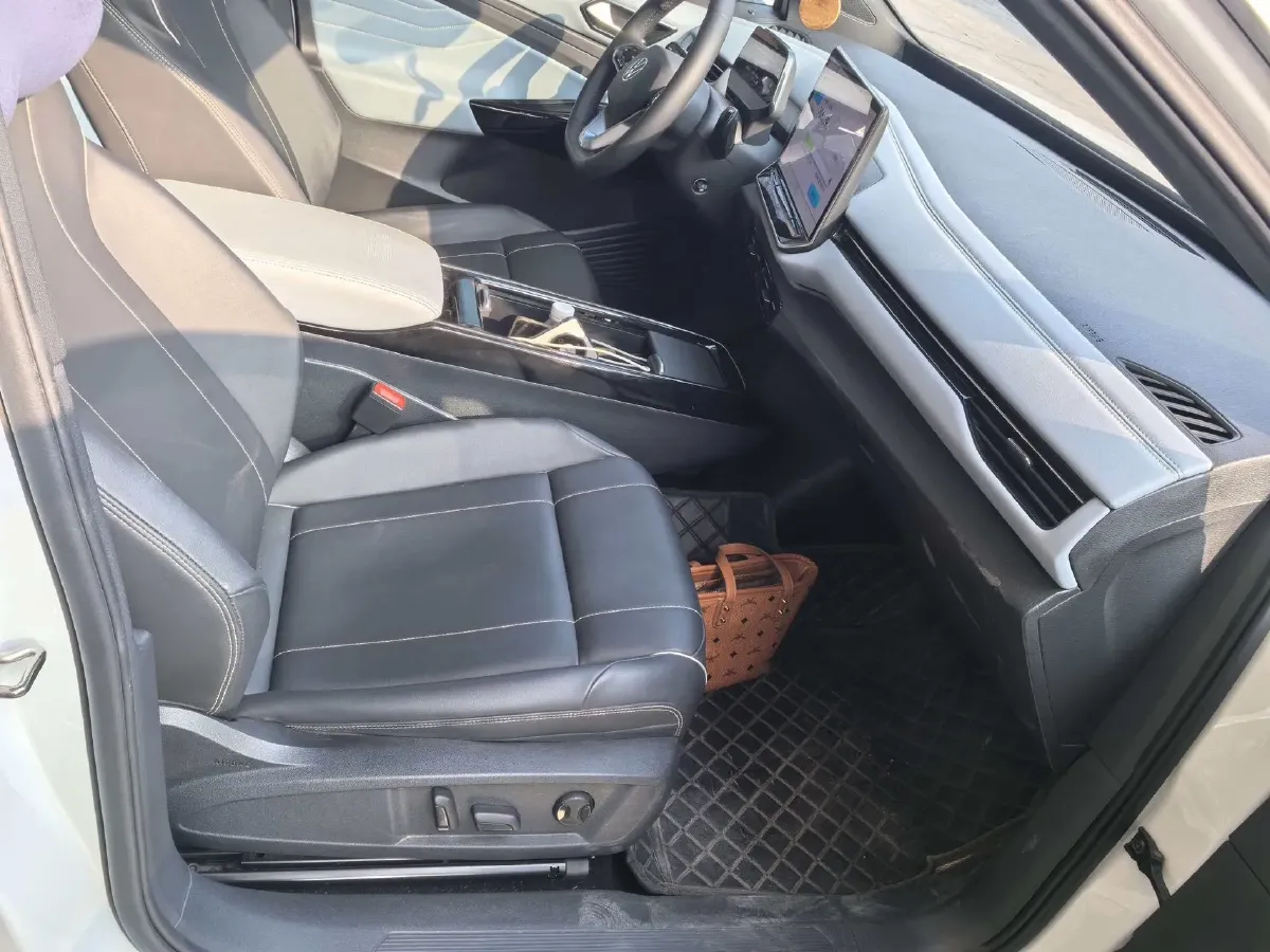 2025 Volkswagen ID.4 X BEV 52.8KWH,autocango,china used car exporter,china ev exporter,chinese used car exporter,chinese used ev exporter