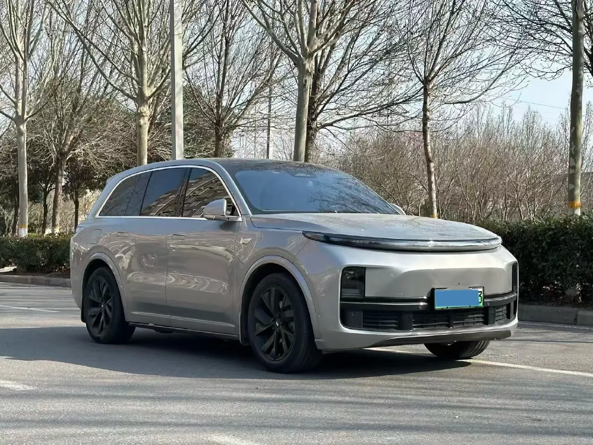 2023 Li L8 Range Extended 154HP REEV 40.9KWH,autocango,china used car exporter,china ev exporter,chinese used car exporter,chinese used ev exporter