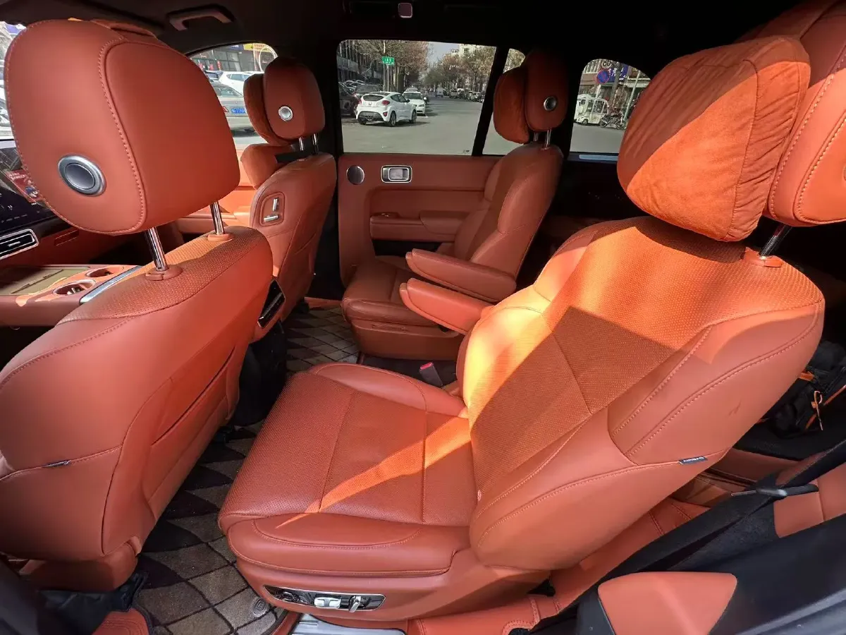 2023 Li L8 Range Extended 154HP REEV 40.9KWH,autocango,china used car exporter,china ev exporter,chinese used car exporter,chinese used ev exporter