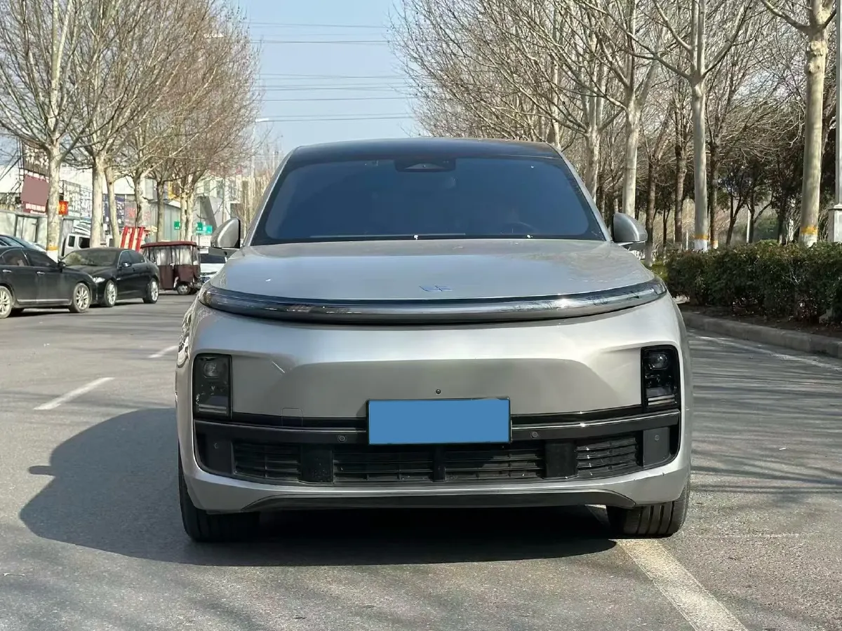 2023 Li L8 Range Extended 154HP REEV 40.9KWH,autocango,china used car exporter,china ev exporter,chinese used car exporter,chinese used ev exporter