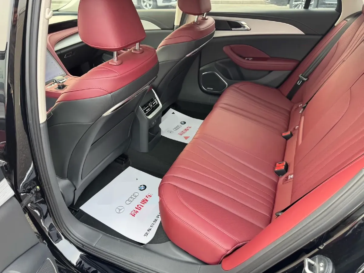 2024 HongQi H5 1.5T 169HP L4 7DCT,autocango,china used car exporter,china ev exporter,chinese used car exporter,chinese used ev exporter