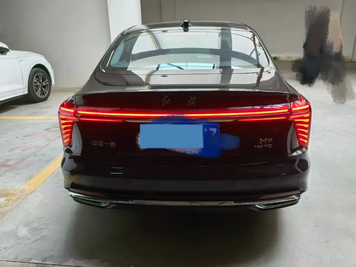 2022 HongQi H5 1.8T 197HP L4 6AT,autocango,china used car exporter,china ev exporter,chinese used car exporter,chinese used ev exporter
