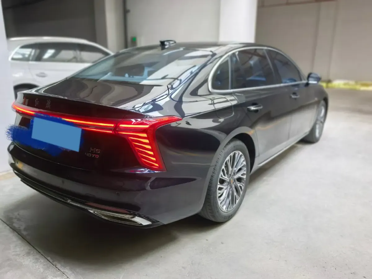 2022 HongQi H5 1.8T 197HP L4 6AT,autocango,china used car exporter,china ev exporter,chinese used car exporter,chinese used ev exporter