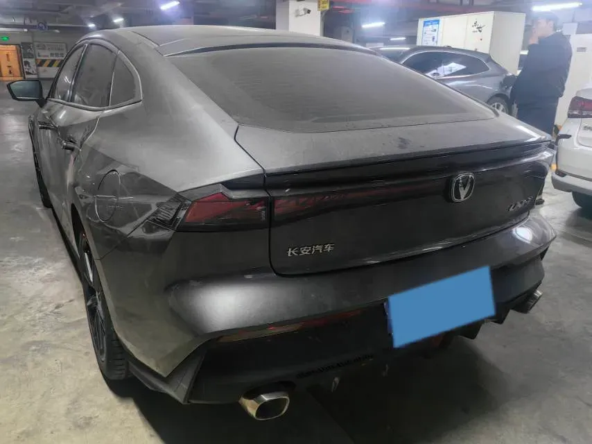 2022 ChangAn UNI-V 1.5T 188HP L4 7DCT,autocango,china used car exporter,china ev exporter,chinese used car exporter,chinese used ev exporter