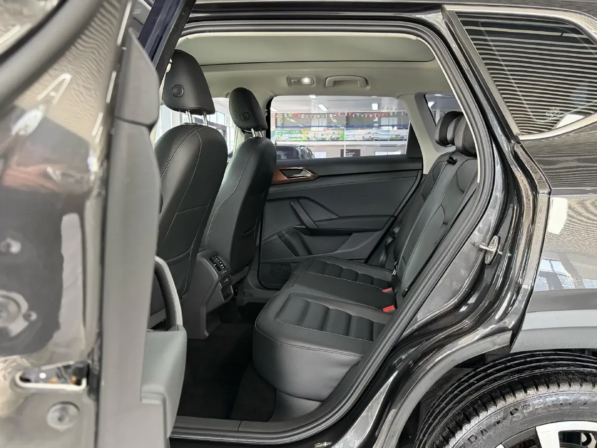 2021 Volkswagen Tharu 1.4T 150HP L4 7DCT,autocango,china used car exporter,china ev exporter,chinese used car exporter,chinese used ev exporter