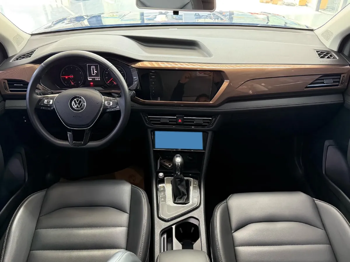 2021 Volkswagen Tharu 1.4T 150HP L4 7DCT,autocango,china used car exporter,china ev exporter,chinese used car exporter,chinese used ev exporter