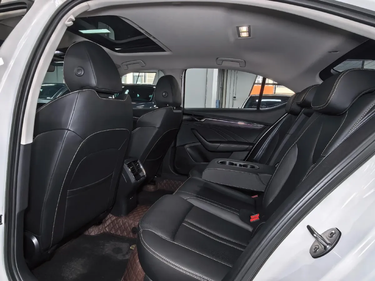 2022 Skoda Octavia 1.4T 150HP L4 7DCT,autocango,china used car exporter,china ev exporter,chinese used car exporter,chinese used ev exporter