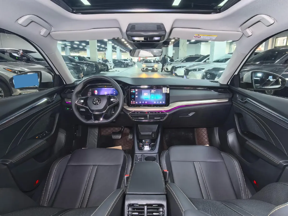 2022 Skoda Octavia 1.4T 150HP L4 7DCT,autocango,china used car exporter,china ev exporter,chinese used car exporter,chinese used ev exporter