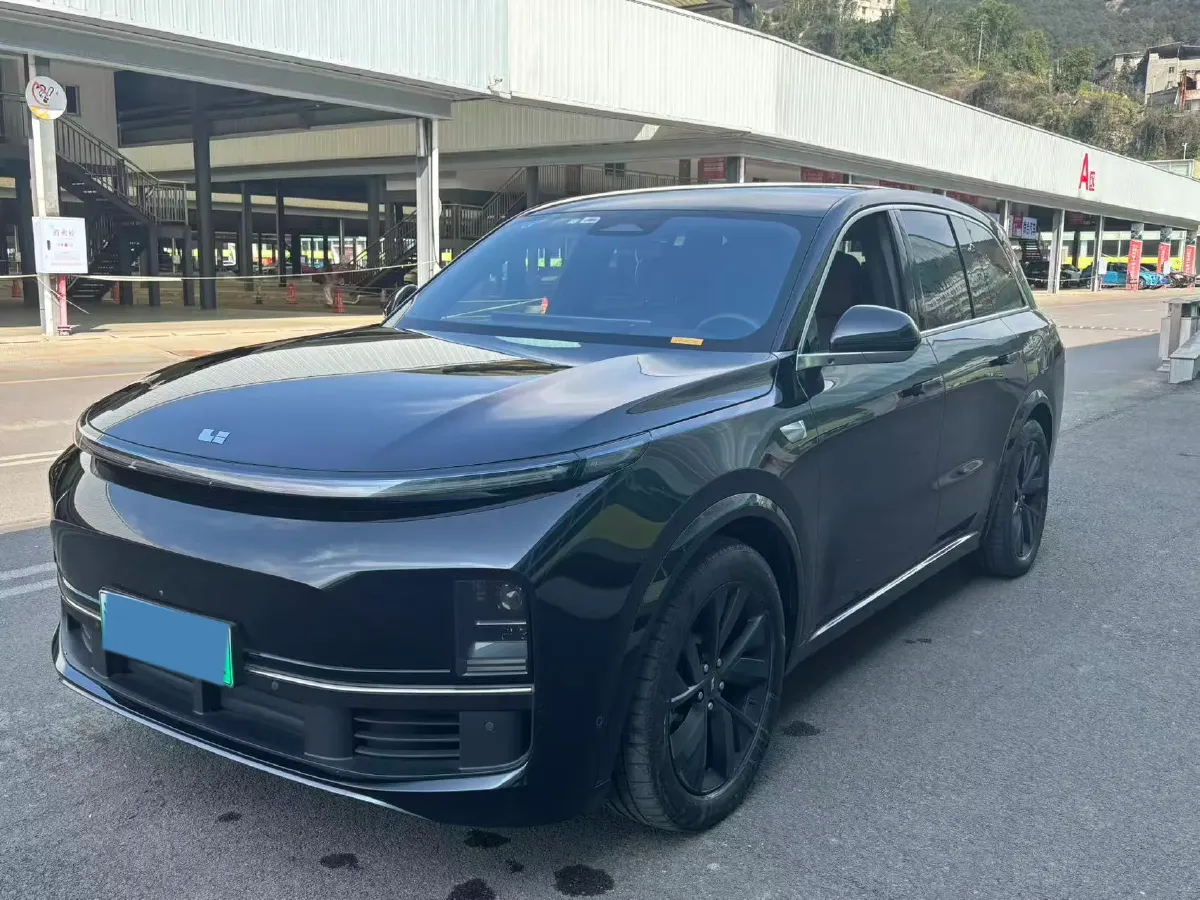 2023 Li L8 Range Extended 154HP REEV 40.9KWH,autocango,china used car exporter,china ev exporter,chinese used car exporter,chinese used ev exporter
