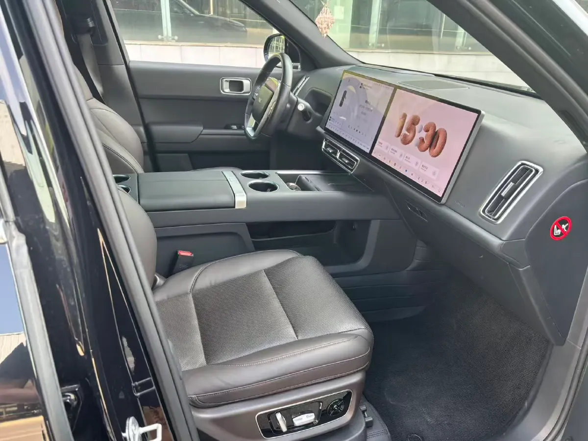 2023 Li L8 Range Extended 154HP REEV 40.9KWH,autocango,china used car exporter,china ev exporter,chinese used car exporter,chinese used ev exporter