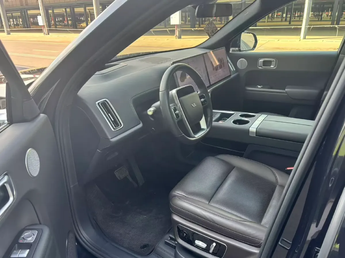 2023 Li L8 Range Extended 154HP REEV 40.9KWH,autocango,china used car exporter,china ev exporter,chinese used car exporter,chinese used ev exporter