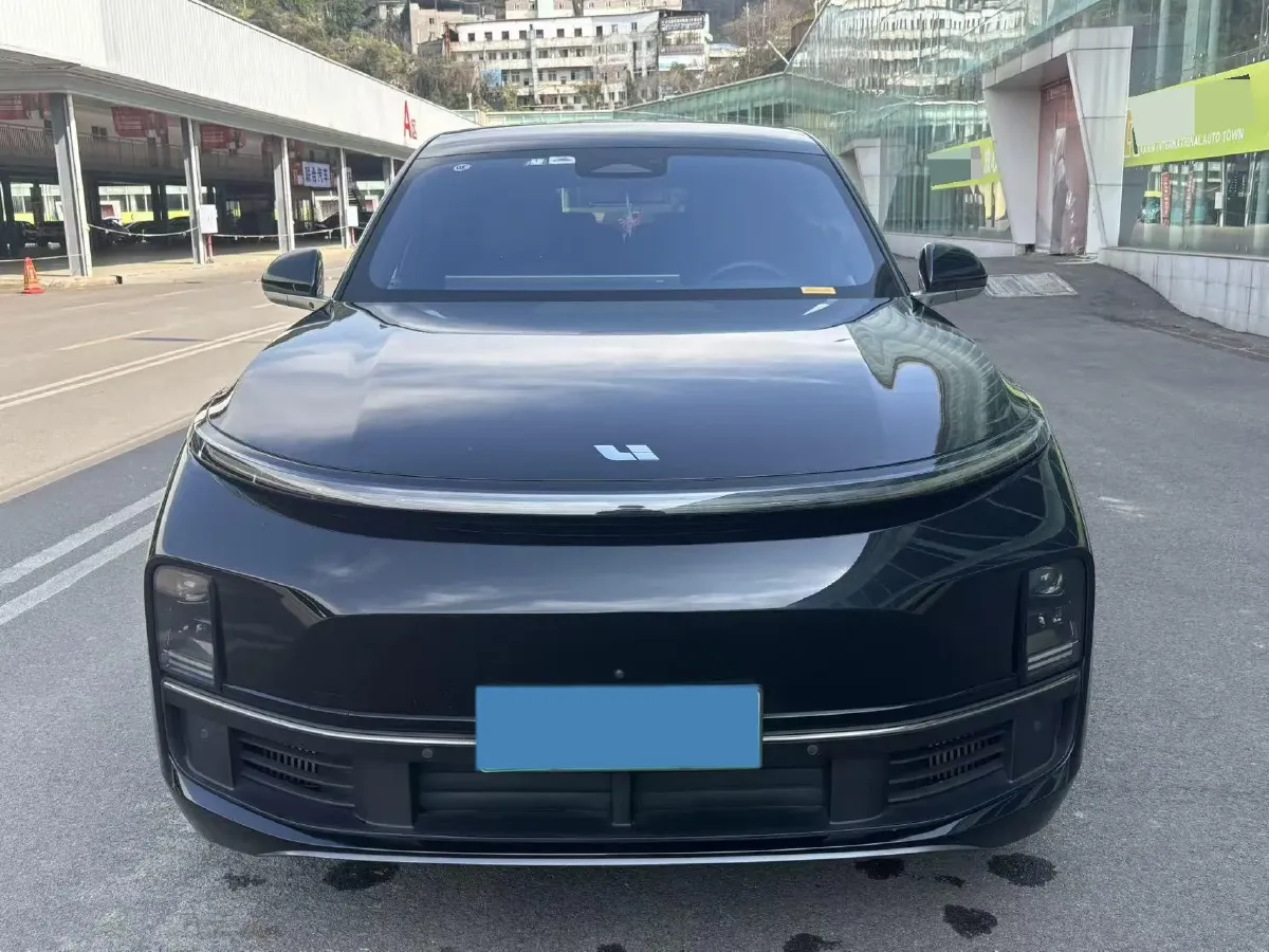 2023 Li L8 Range Extended 154HP REEV 40.9KWH,autocango,china used car exporter,china ev exporter,chinese used car exporter,chinese used ev exporter