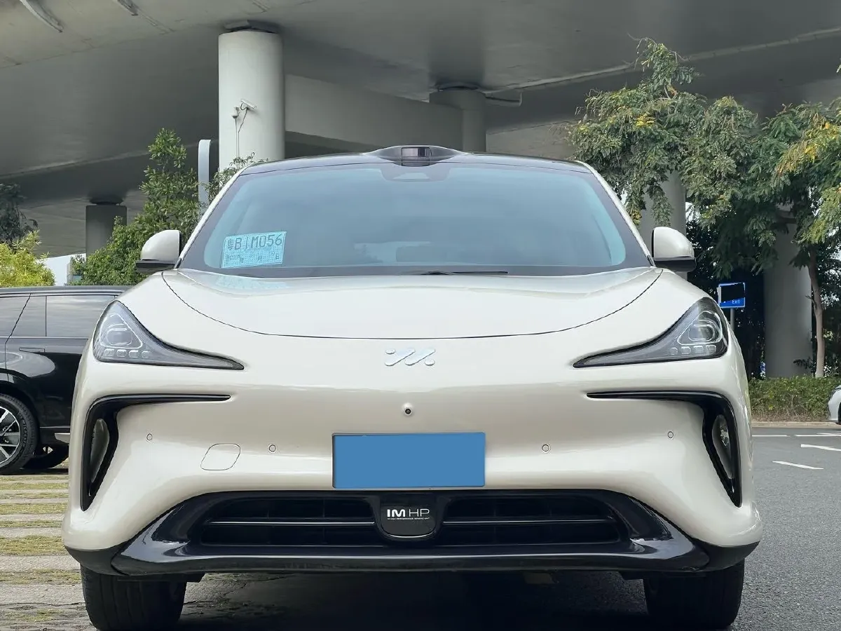 2023 IM LS6 BEV 71KWH,autocango,china used car exporter,china ev exporter,chinese used car exporter,chinese used ev exporter