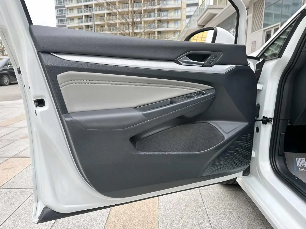 2021 Volkswagen Golf 1.4T 150HP L4 7DCT,autocango,china used car exporter,china ev exporter,chinese used car exporter,chinese used ev exporter