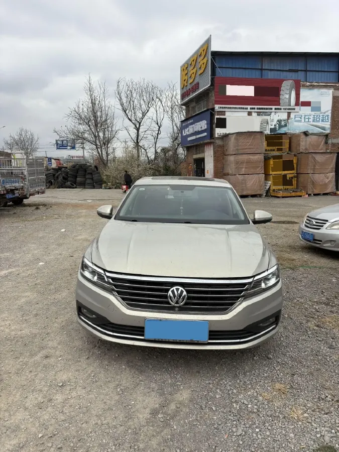 2018 Skoda Karoq 1.4T 150HP L4 7DCT,autocango,china used car exporter,china ev exporter,chinese used car exporter,chinese used ev exporter