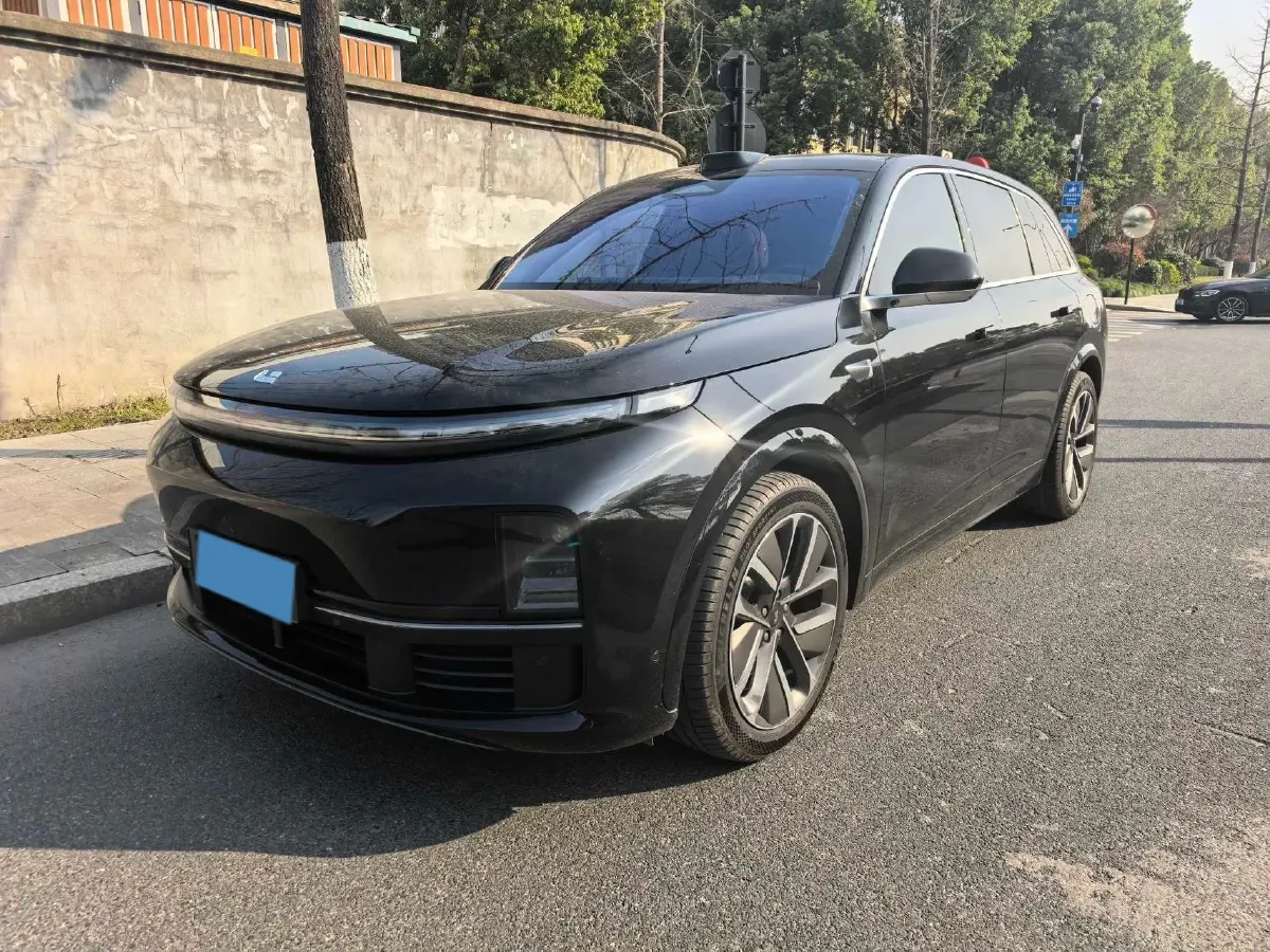 2024 Li L8 Range Extended 154HP REEV 42.8KWH,autocango,china used car exporter,china ev exporter,chinese used car exporter,chinese used ev exporter